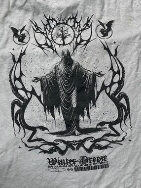 Gardens Of Grey Preowned Large T-shirt